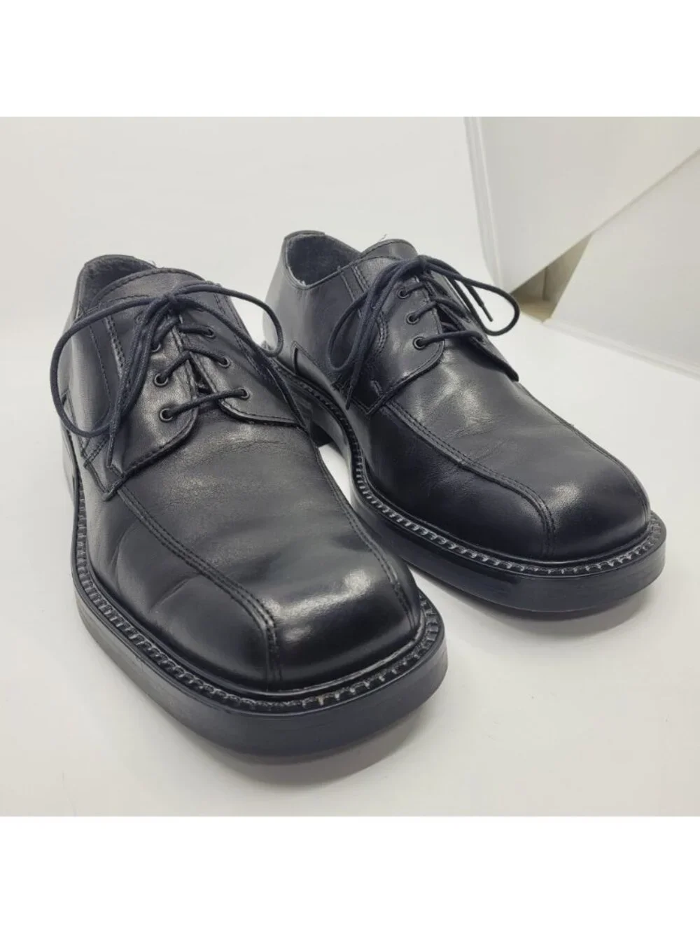 Vintage UNLISTED Mens 9.5 CHUNKY Leather Oxfords Square Toe Dress Shoes **